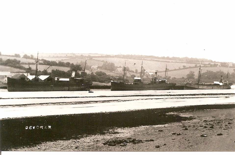 Erimus’, ‘Plover’ and ‘Trefusis’ at Narabo Quay 