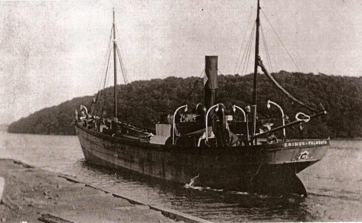 Erimus leaving Narabo Quay